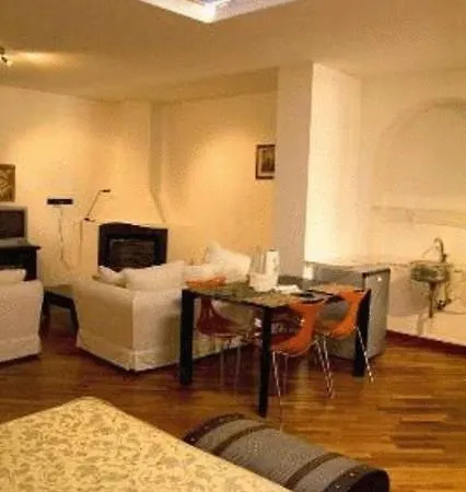 Tavernola - Locanda Di Campagna Hotel