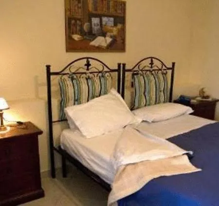 Tavernola - Locanda Di Campagna Hotel 3*